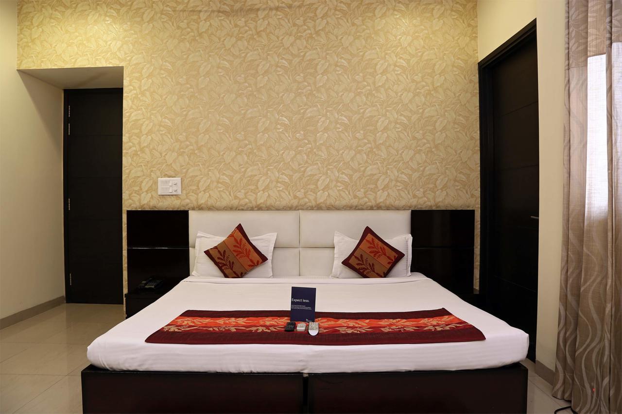 Fabhotel Signature Cyber Park Delhi  Exterior foto