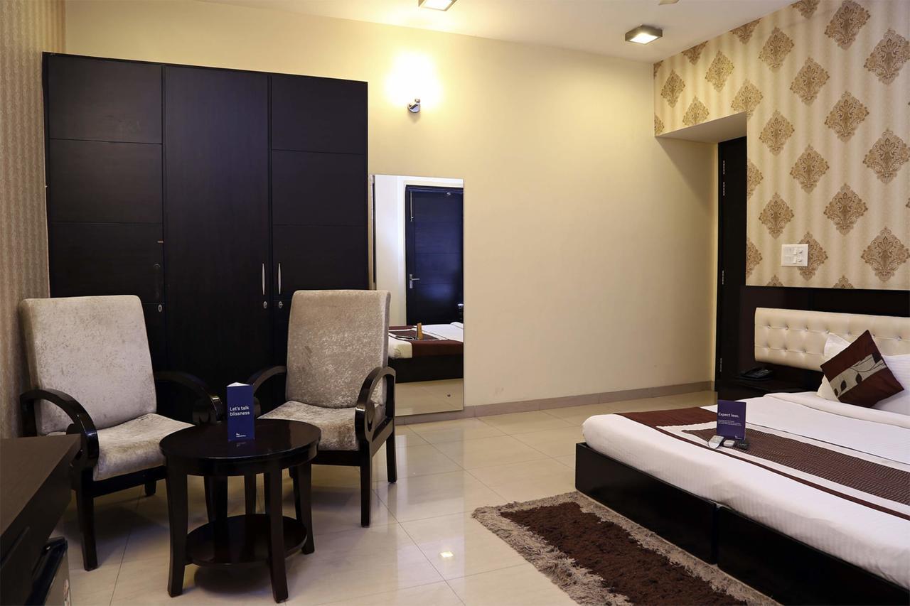 Fabhotel Signature Cyber Park Delhi  Exterior foto