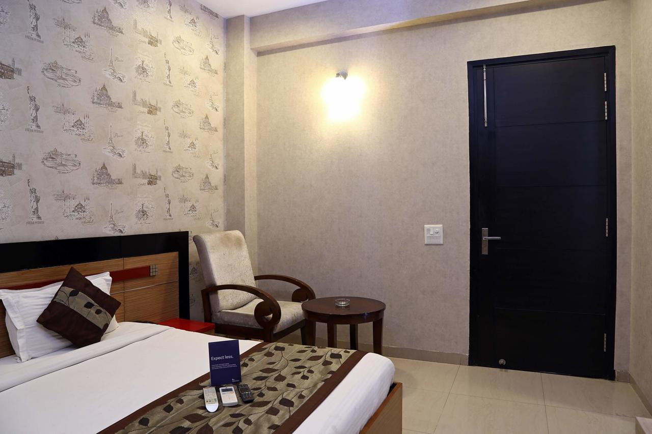 Fabhotel Signature Cyber Park Delhi  Exterior foto