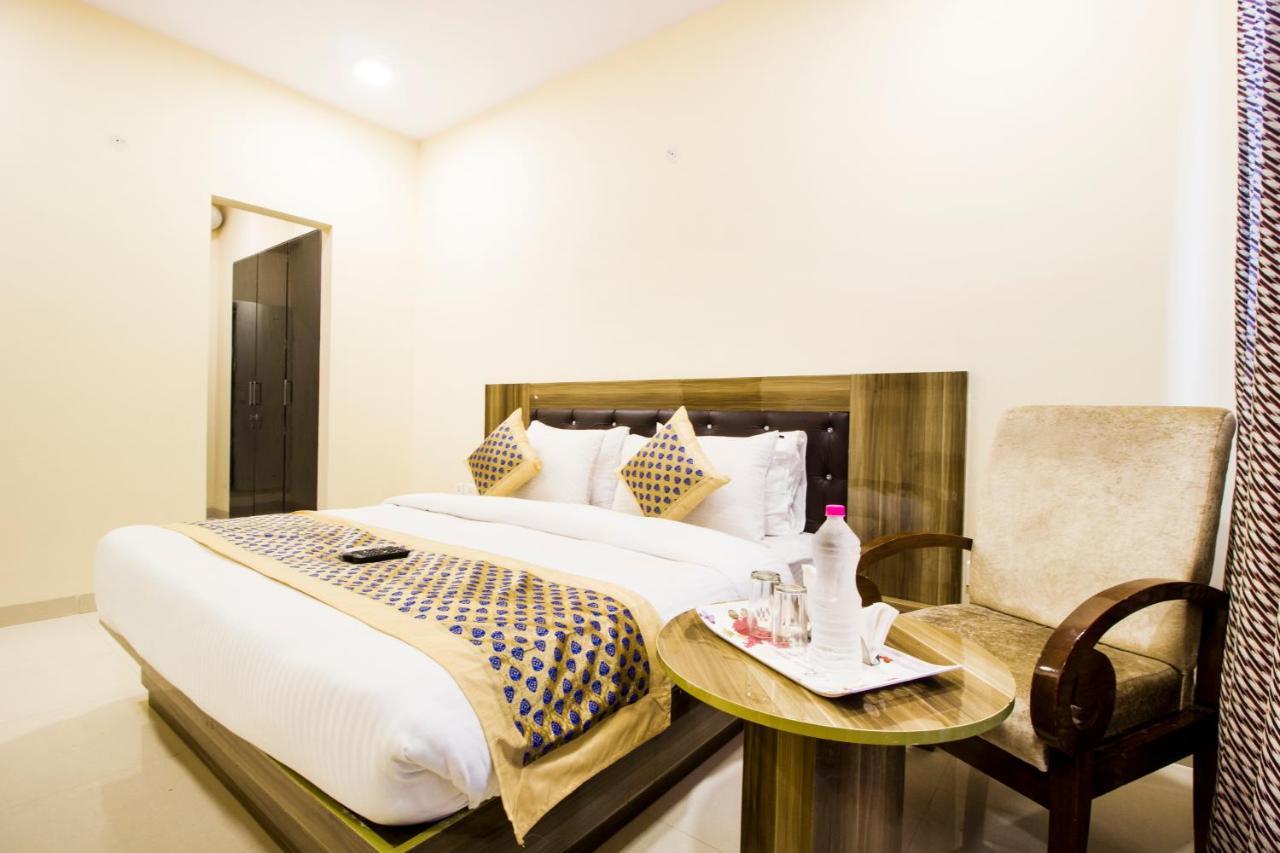 Fabhotel Signature Cyber Park Delhi  Exterior foto