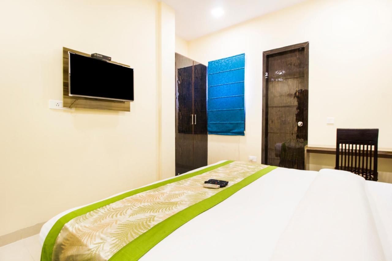 Fabhotel Signature Cyber Park Delhi  Exterior foto